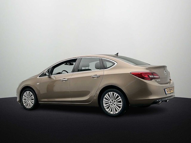 Opel astra 1.4 turbo cosmo 2012 | 62-xzp-9 - afbeelding 11 van  12