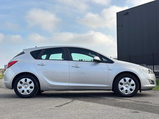 Opel astra 1.4 turbo edition 2011 | 29-pxf-2 iaw - afbeelding 27 van  29