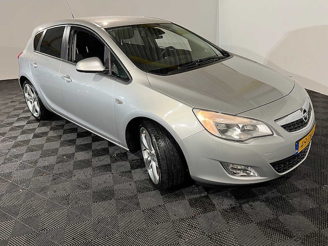 Opel astra 1.4 turbo edition, 49-pnj-7 - afbeelding 11 van  14