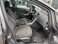 Opel astra 1.4 turbo gt sr-647-d - afbeelding 10 van  19