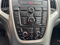 Opel astra 1.4 turbo gt sr-647-d - afbeelding 12 van  19