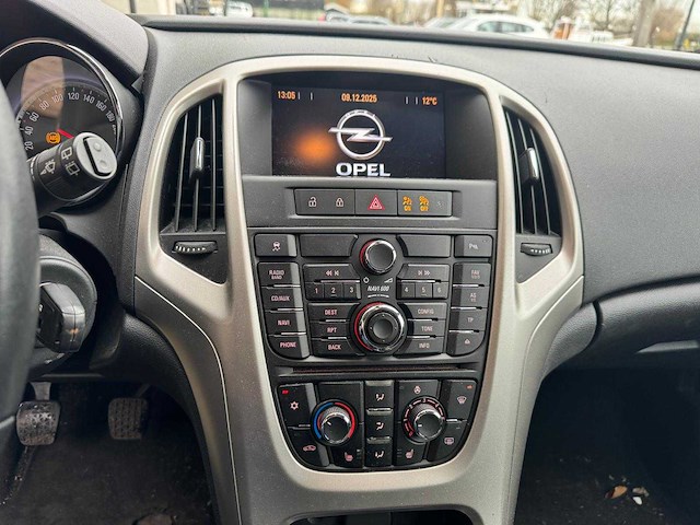 Opel astra 1.4 turbo gt sr-647-d - afbeelding 16 van  19
