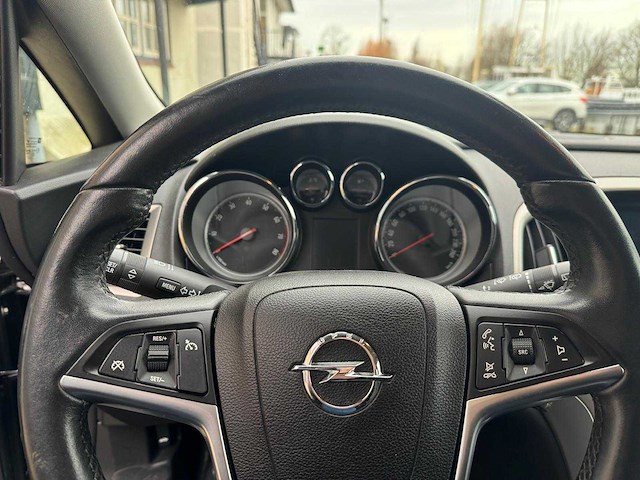 Opel astra 1.4 turbo gt sr-647-d - afbeelding 18 van  19