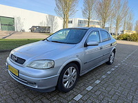 Opel astra 1.6 16v sport, xp-bx-89 - afbeelding 1 van  11