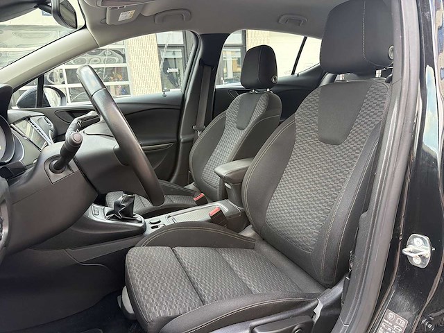 Opel astra 1.6 cdti online | kbr-16-t i - afbeelding 22 van  27