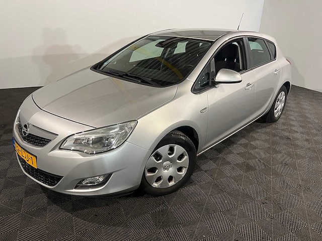 Opel astra 1.6 edition, 39-lbj-1 - afbeelding 1 van  18
