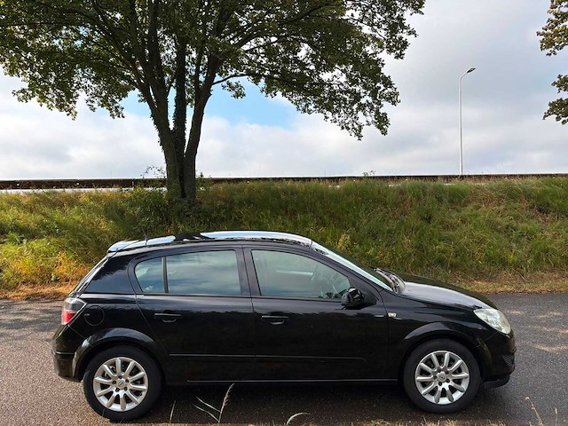 Opel astra 1.6 temptation , 11-gdx-6 - afbeelding 21 van  22