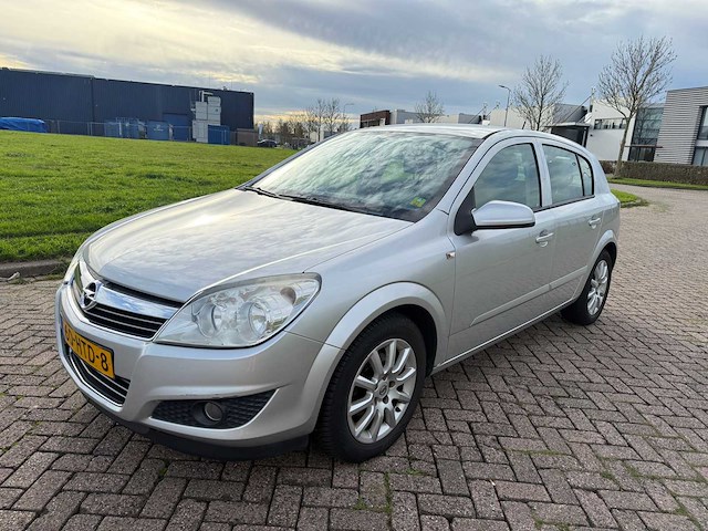 Opel astra 1.6 temptation , 60-htd-8 - afbeelding 1 van  19