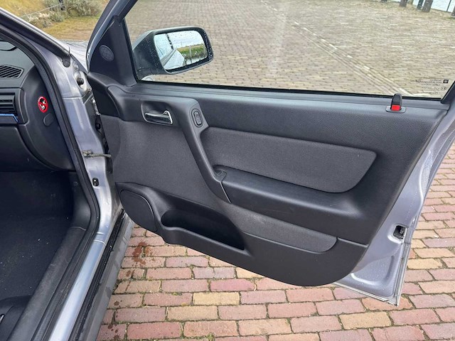 Opel astra 1.8-16v sport edition 50-jx-vv - afbeelding 12 van  14