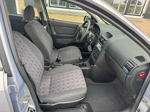 Opel astra 1.8-16v sport edition 50-jx-vv - afbeelding 10 van  14