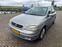 Opel astra 1.8-16v sport edition 50-jx-vv - afbeelding 1 van  11