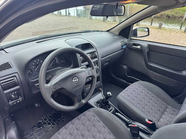 Opel astra 1.8-16v sport edition 50-jx-vv - afbeelding 3 van  13