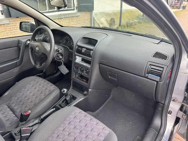 Opel astra 1.8-16v sport edition 50-jx-vv - afbeelding 10 van  13