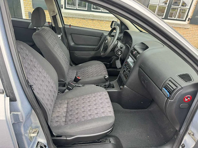 Opel astra 1.8-16v sport edition 50-jx-vv - afbeelding 8 van  12