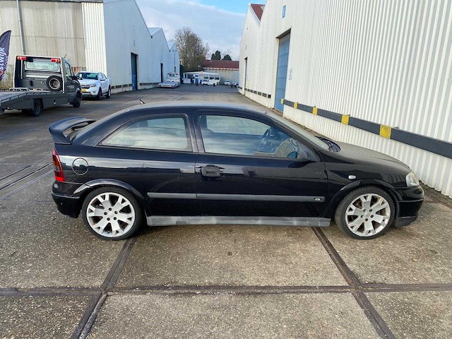 Opel astra 2.2-16v opc sport ed.ii 79-jp-rb - afbeelding 8 van  16