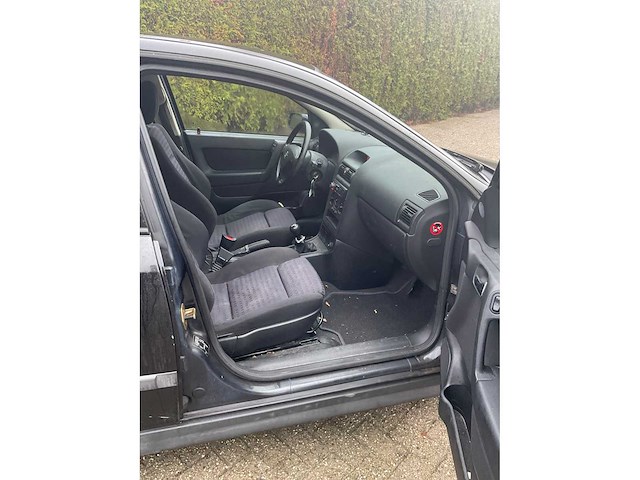 Opel astra 74-hh-gg - afbeelding 8 van  29