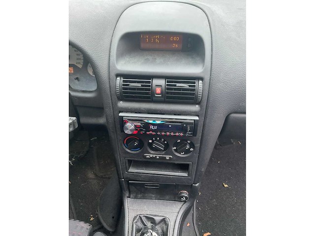 Opel astra 74-hh-gg - afbeelding 14 van  29