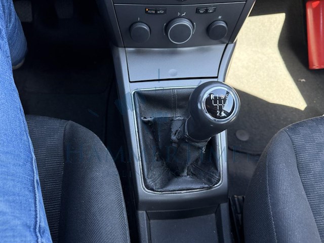 Opel astra astra 1.4i xep 16v cosmo 90, 2004 - afbeelding 5 van  29