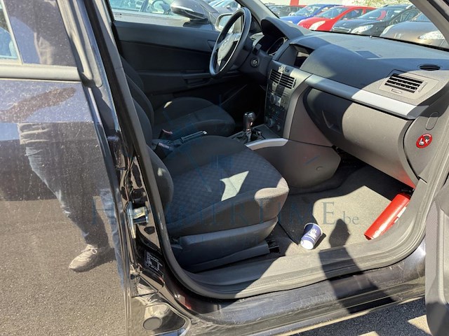 Opel astra astra 1.4i xep 16v cosmo 90, 2004 - afbeelding 17 van  29