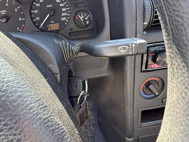 Opel astra astra 1.4i xep 16v essentia 90, 2005 - afbeelding 6 van  27