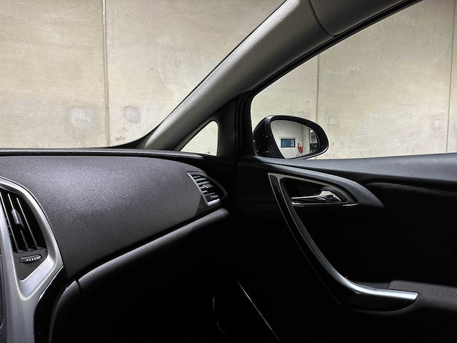 Opel astra gtc 1.4 turbo sport 140pk 2013 (origineel-nl), 9-krr-84 - afbeelding 17 van  31