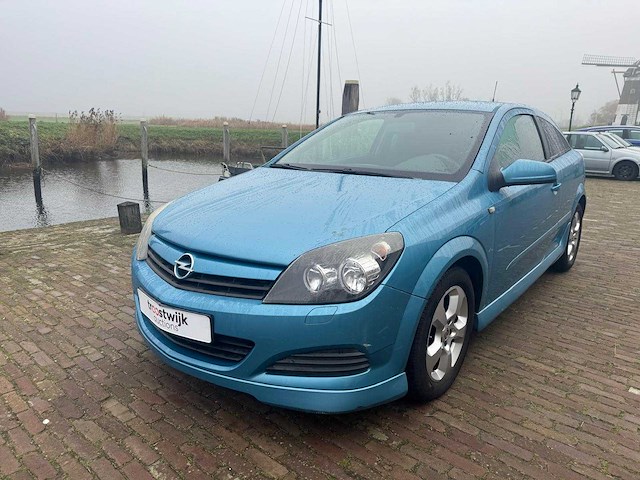 Opel astra gtc 1.6 enjoy 51-rf-ht - afbeelding 3 van  18
