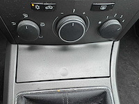 Opel astra gtc 1.6 enjoy 51-rf-ht - afbeelding 9 van  18