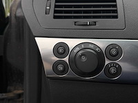 Opel astra gtc 1.6 t cosmo | 53-kbv-1 i - afbeelding 19 van  39