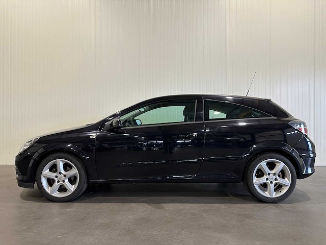 Opel astra gtc 1.6 temptation 89-xk-rr - afbeelding 19 van  19