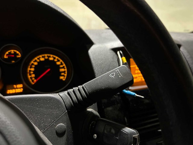 Opel astra gtc 1.8 cosmo 140pk 2009 (origineel-nl), 16-jdn-1 - afbeelding 18 van  41