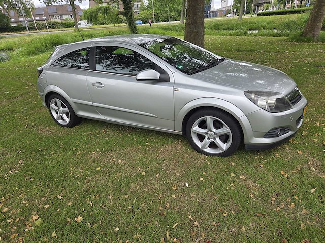 Opel astra gtc 1.8 sport, 52-rl-vf - afbeelding 4 van  9