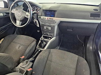Opel astra gtc 1.8 sport, 60-xn-rl - afbeelding 2 van  14