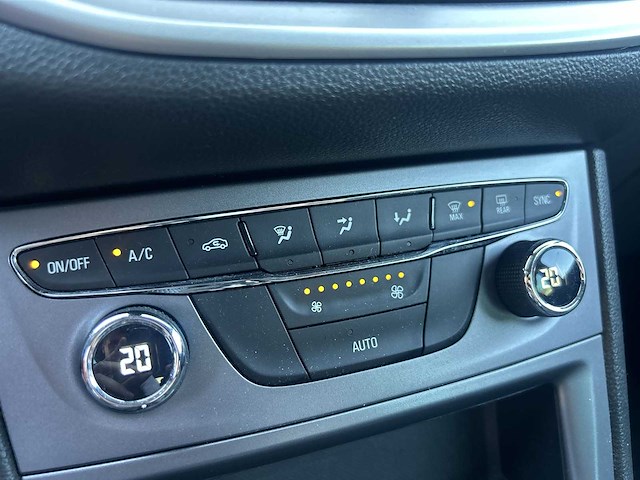 Opel astra sports tourer 1.2 business edition 2019 | g-872-rx - afbeelding 27 van  28