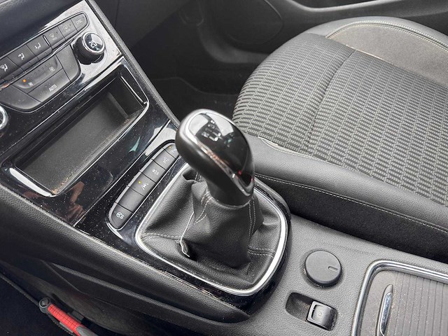 Opel astra sports tourer 1.2 design & tech* n-047-vp - afbeelding 3 van  13