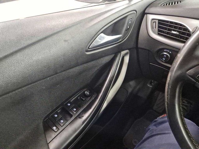 Opel astra sports tourer 1.2 edition , ; k-056-lr - afbeelding 5 van  19