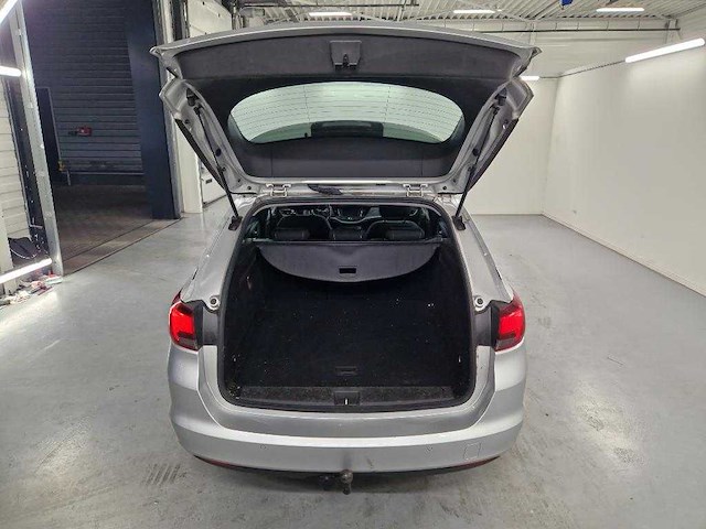 Opel astra sports tourer 1.2 launch ed , ; j-393-fr - afbeelding 9 van  20
