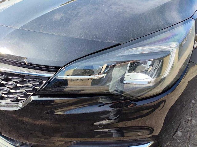 Opel astra sports tourer 1.2 launch ed , n-005-jf - afbeelding 11 van  22