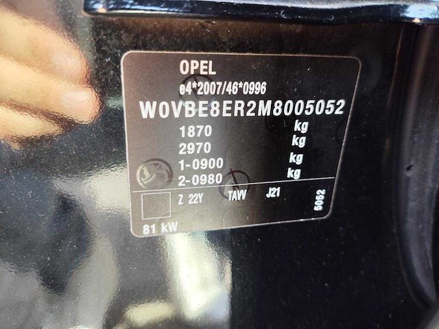 Opel astra sports tourer 1.2 launch ed , n-005-jf - afbeelding 15 van  22