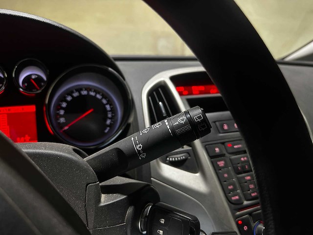 Opel astra sports tourer 1.4 design edition 101pk 2013 (origineel-nl), 5-sjj-38 - afbeelding 8 van  19