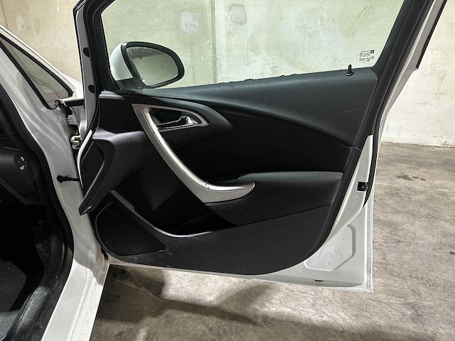 Opel astra sports tourer 1.4 design edition 101pk 2013 (origineel-nl), 5-sjj-38 - afbeelding 23 van  32