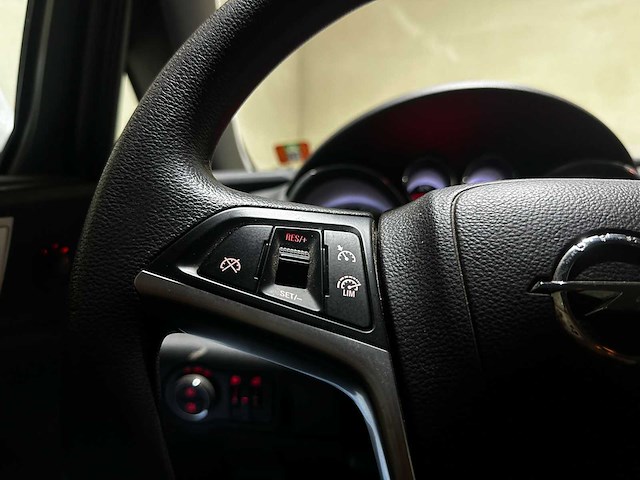 Opel astra sports tourer 1.4 design edition 101pk 2013 (origineel-nl), 5-sjj-38 - afbeelding 15 van  42