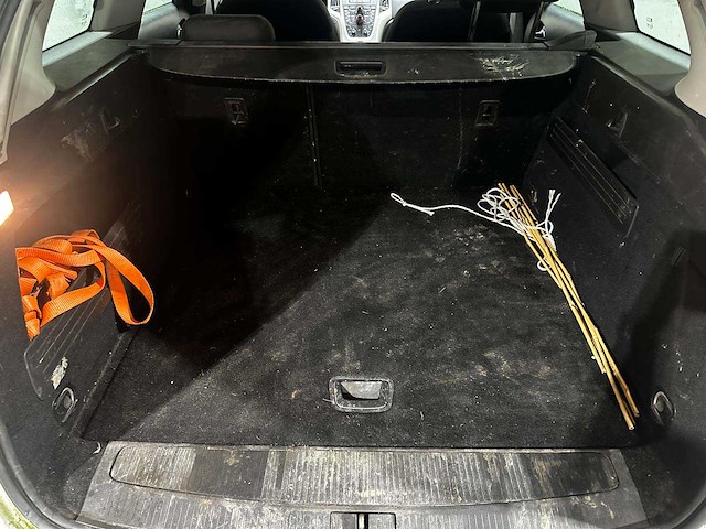 Opel astra sports tourer 1.4 design edition 101pk 2013 (origineel-nl), 5-sjj-38 - afbeelding 28 van  42