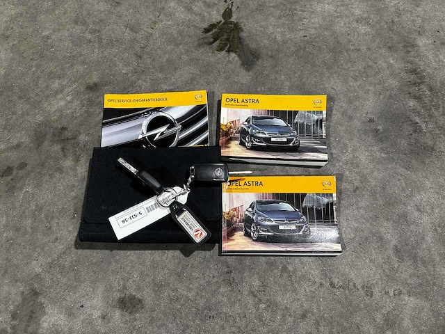 Opel astra sports tourer 1.4 design edition 101pk 2013 (origineel-nl), 5-sjj-38 - afbeelding 35 van  42