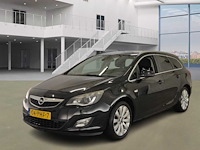 Opel astra sports tourer 1.4 turbo cosmo; 04-phf-7
