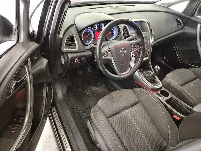 Opel astra sports tourer 1.4 turbo cosmo; 04-phf-7 - afbeelding 14 van  14