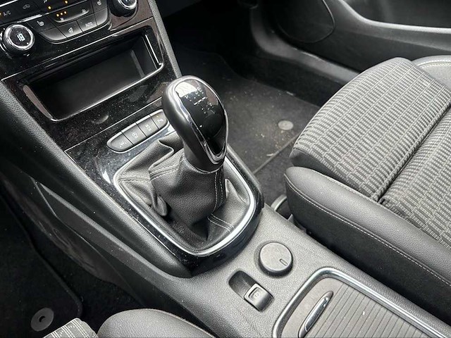 Opel astra sportstourer 1.2 turbo business - afbeelding 13 van  27