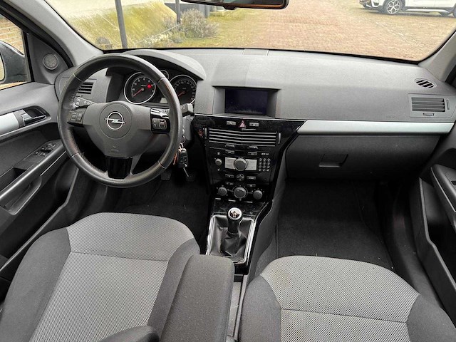 Opel astra wagon 1.6 111 years edition 21-lrr-7 - afbeelding 3 van  18