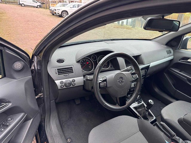 Opel astra wagon 1.6 111 years edition 21-lrr-7 - afbeelding 9 van  9