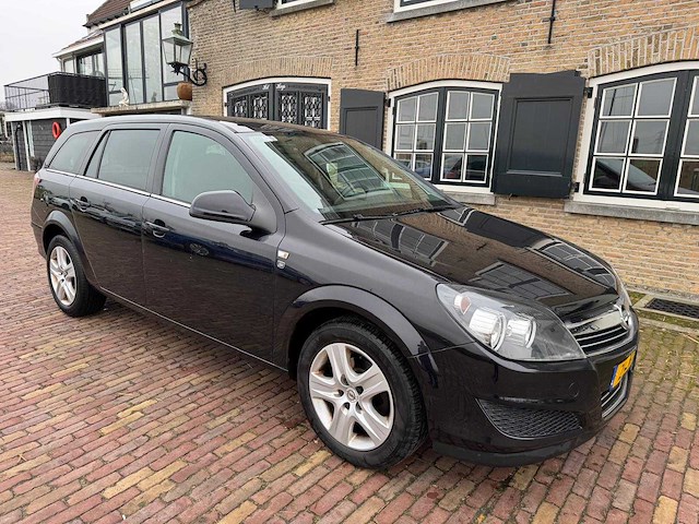 Opel astra wagon 1.6 111 years edition 21-lrr-7 - afbeelding 2 van  2