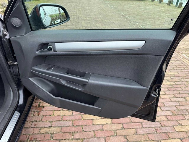 Opel astra wagon 1.6 111 years edition 21-lrr-7 - afbeelding 8 van  23